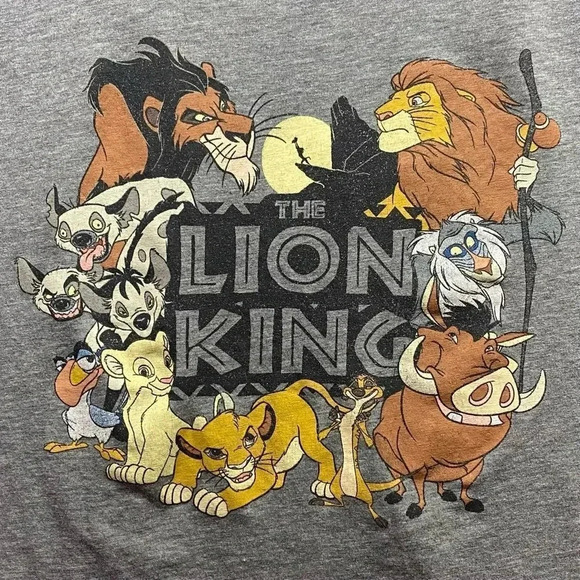 ⭐️3 for $20 Sale‼️ Disney The Lion King Tee Shirt 🦁👑 - Picture 2 of 3